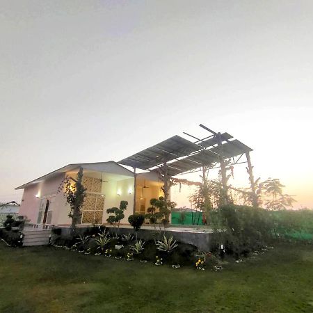 Shaw Estate-Farm House For A Small Parties-Jp Farm Greater Noida Eksteriør billede