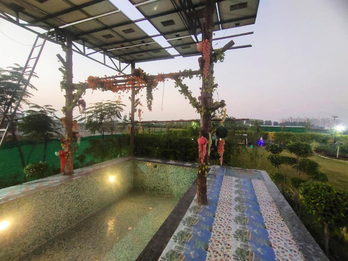 Shaw Estate-Farm House For A Small Parties-Jp Farm Greater Noida Eksteriør billede