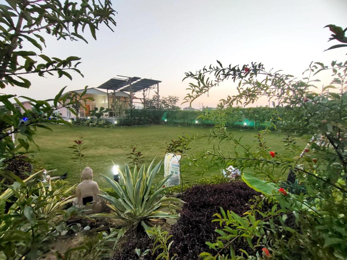 Shaw Estate-Farm House For A Small Parties-Jp Farm Greater Noida Eksteriør billede