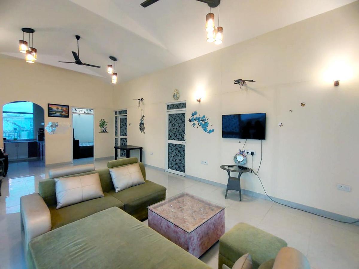 Shaw Estate-Farm House For A Small Parties-Jp Farm Greater Noida Eksteriør billede