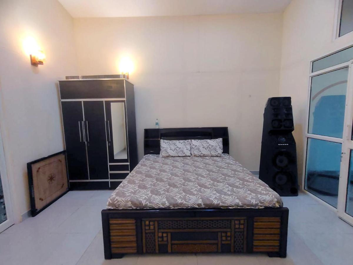 Shaw Estate-Farm House For A Small Parties-Jp Farm Greater Noida Eksteriør billede